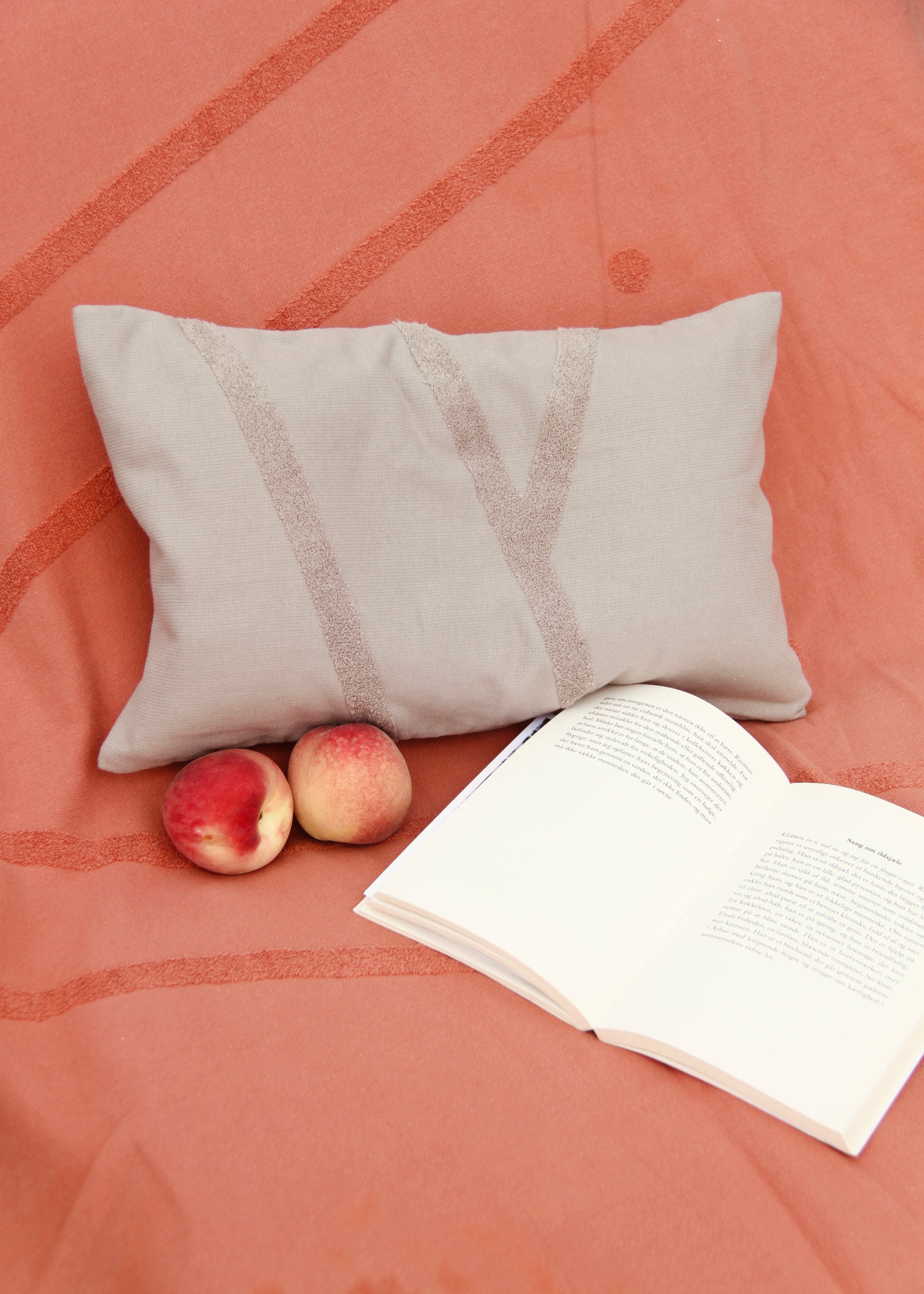 WAY BEACH PILLOW │ STONE