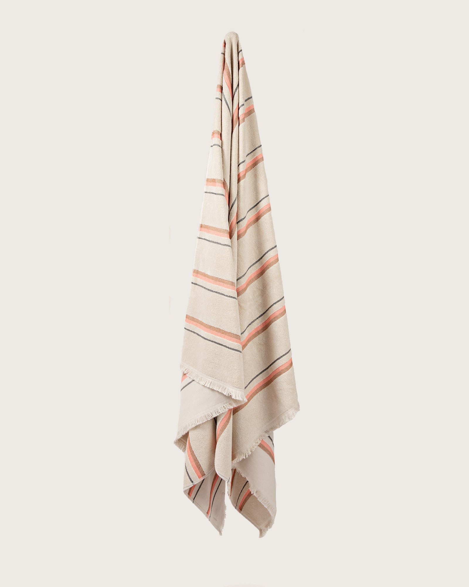 KØBN BEACH AND BATH TOWEL │ SAND