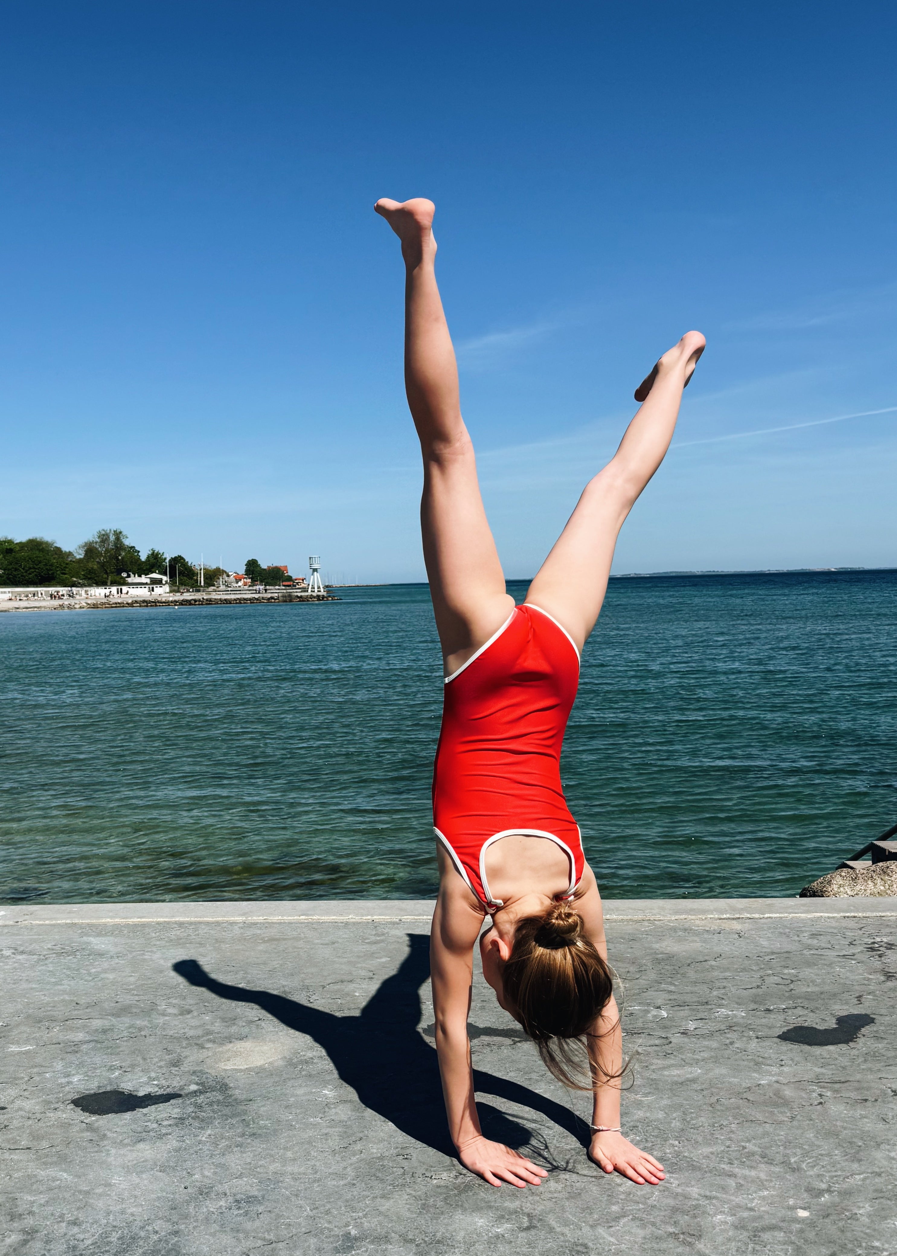 CONTRAST TRIM SWIMSUIT │ SIGNAL